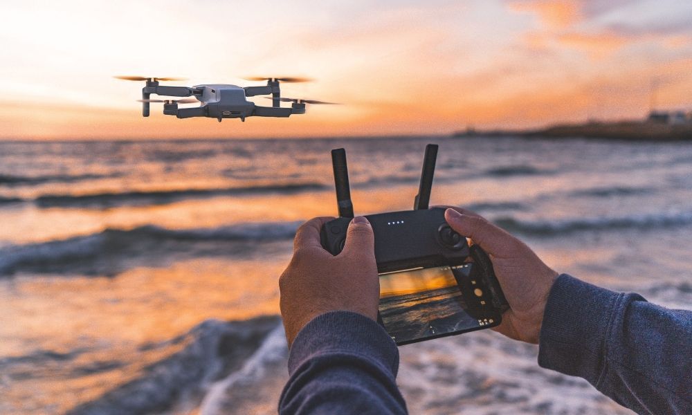 Il fenomeno “droni”: dalla robotica educativa all’educazione al volo